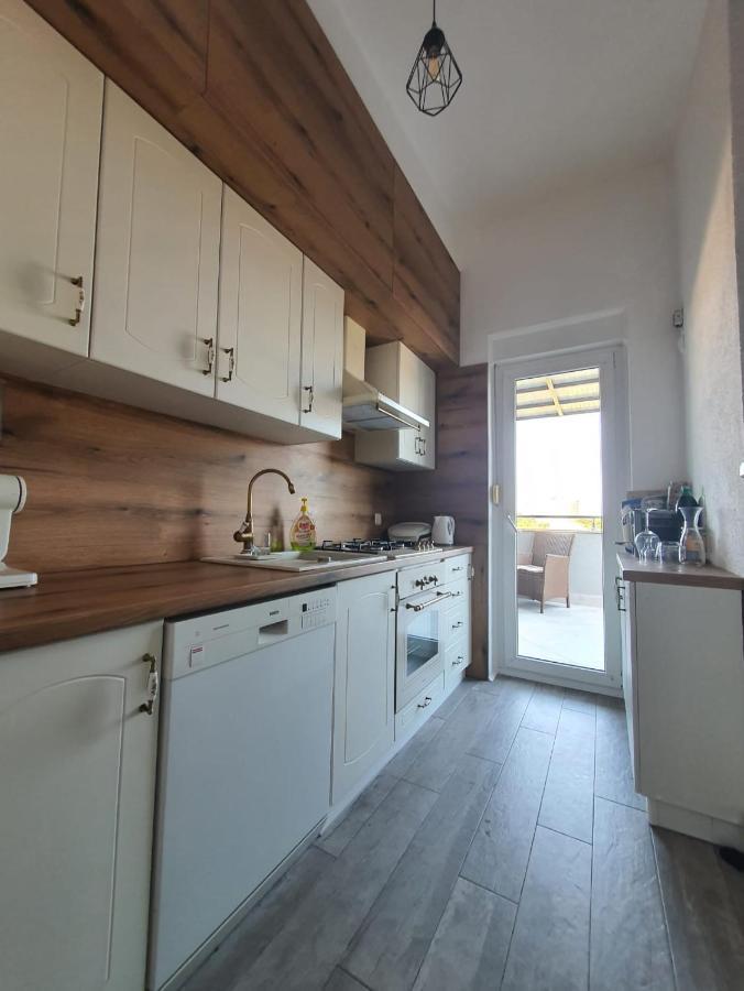 Apartment Sara Umag Eksteriør bilde
