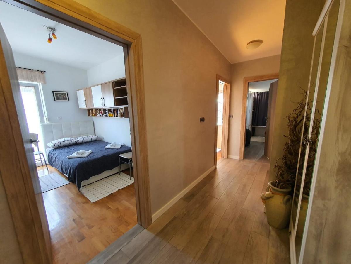 Apartment Sara Umag Eksteriør bilde